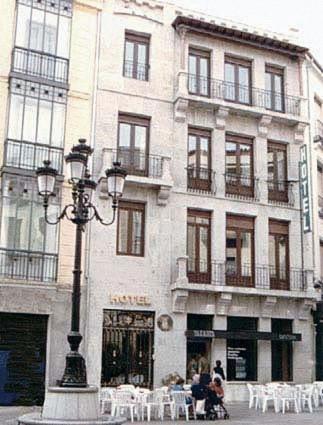 Hotel Rey Nino Ávila エクステリア 写真