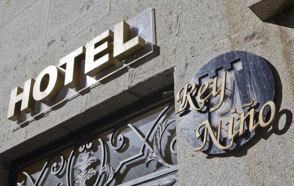 Hotel Rey Nino Ávila エクステリア 写真