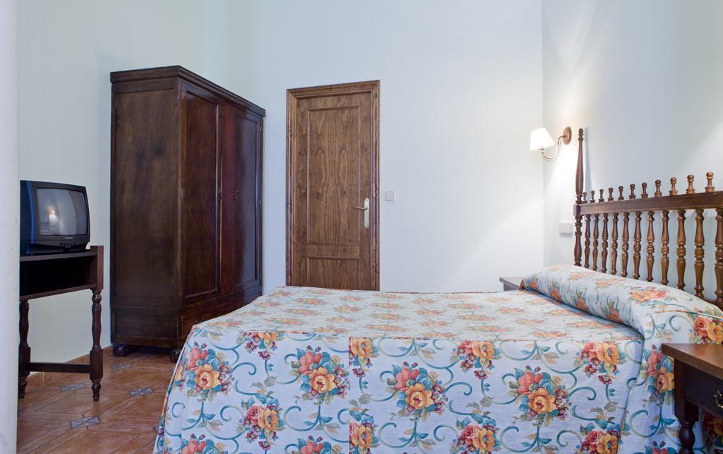 Hotel Rey Nino Ávila エクステリア 写真