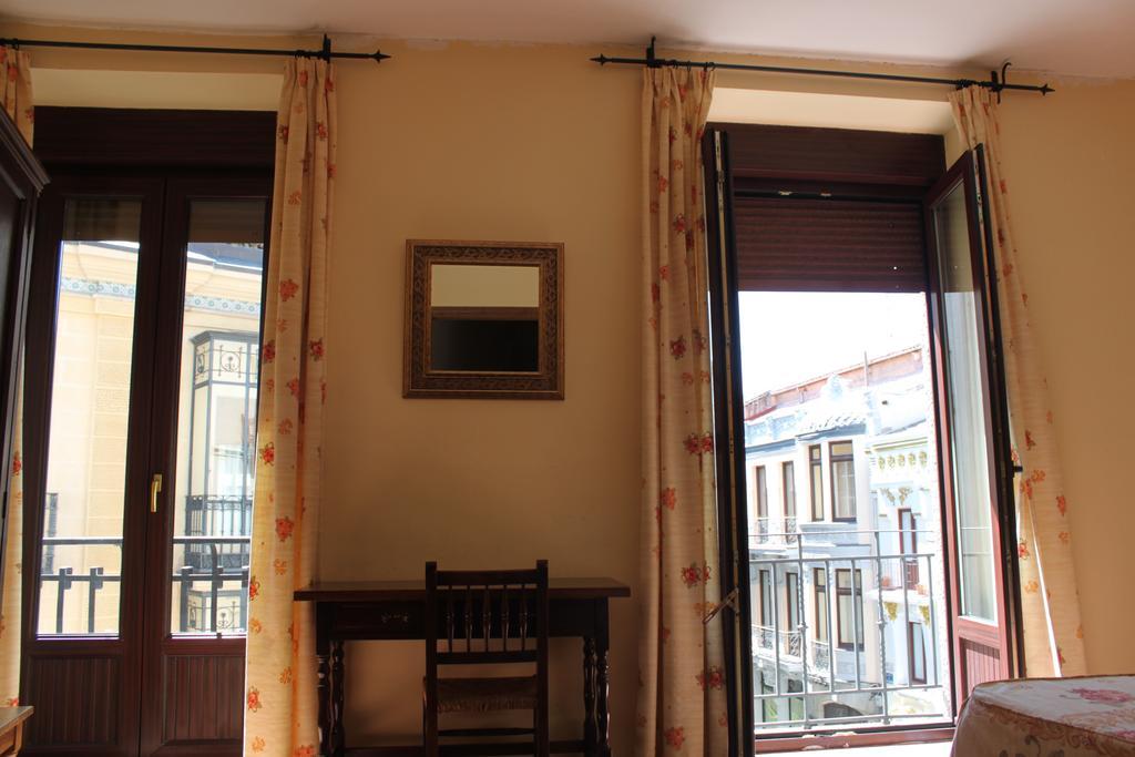 Hotel Rey Nino Ávila エクステリア 写真